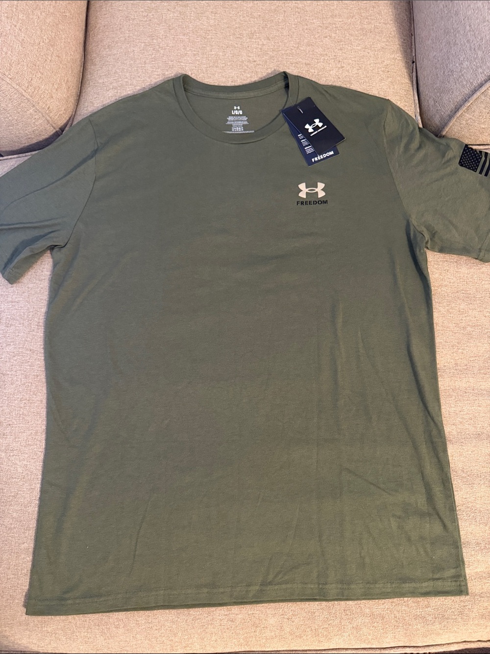 Under Armor Freedom Flag T-shirt Size Large-Brand New With Tags!